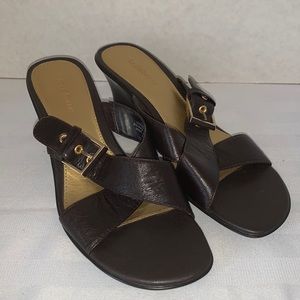 Liz Claiborne sandals, size 7.5 , in perfect condition used. Brown, 2.5” heels